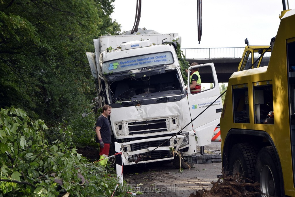 Schwerer VU A 3 Rich Oberhausen Hoehe AK Leverkusen P664.JPG - Miklos Laubert